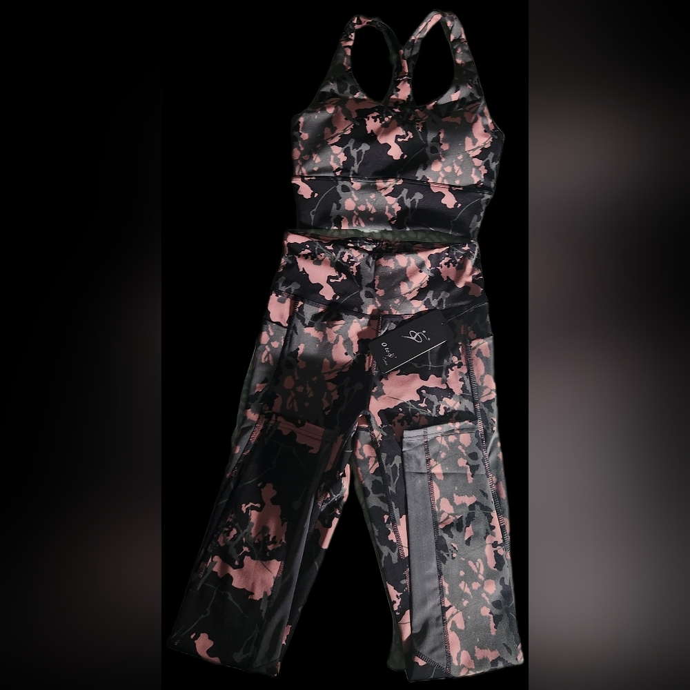 NWOT Otos Active Pink Camouflage Legging Set - Small